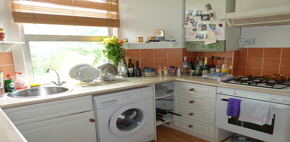 			PRIVATE GARDEN, 1 Bedroom, 1 bath, 1 reception Flat			 Kenilworth Road, KILBURN